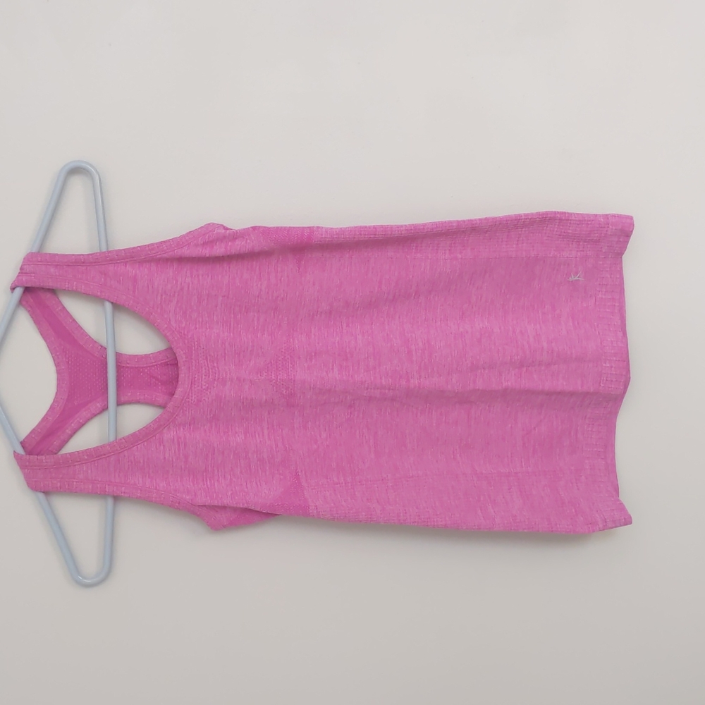 Danskin Pink Racerback Athletic Tank Fuchsia Medium